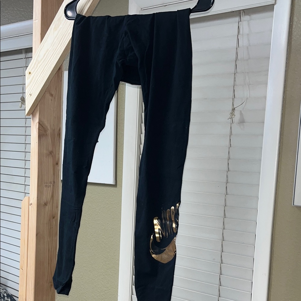 Black Nike Leggings